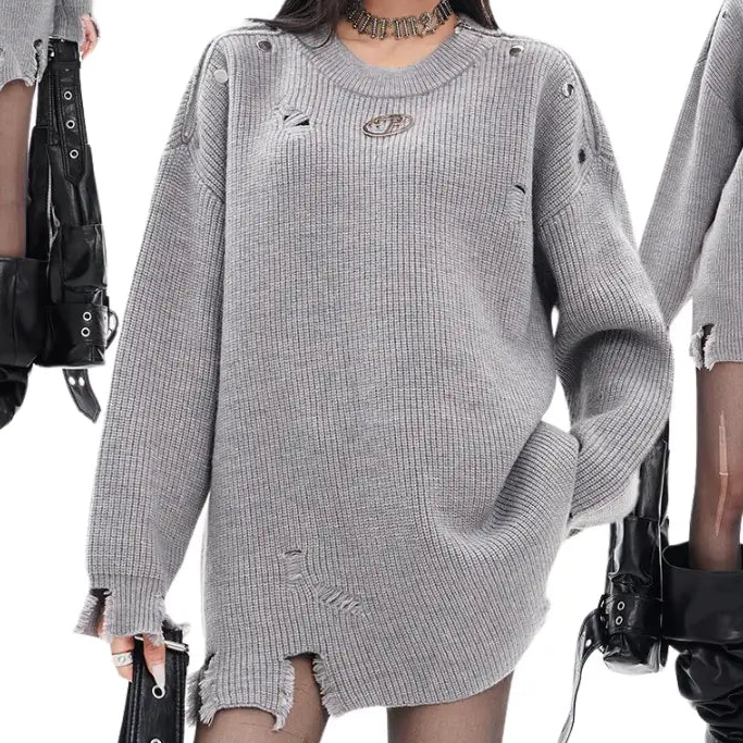 DISTRESSED OVERSIZED CREWNECK KNIT SWEATER