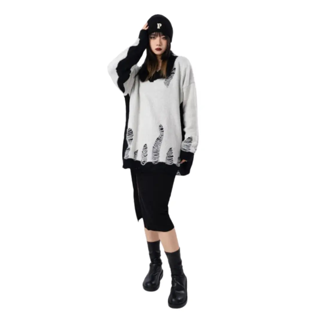 VINTAGE DAMAGE V-NECK KNIT SWEATER