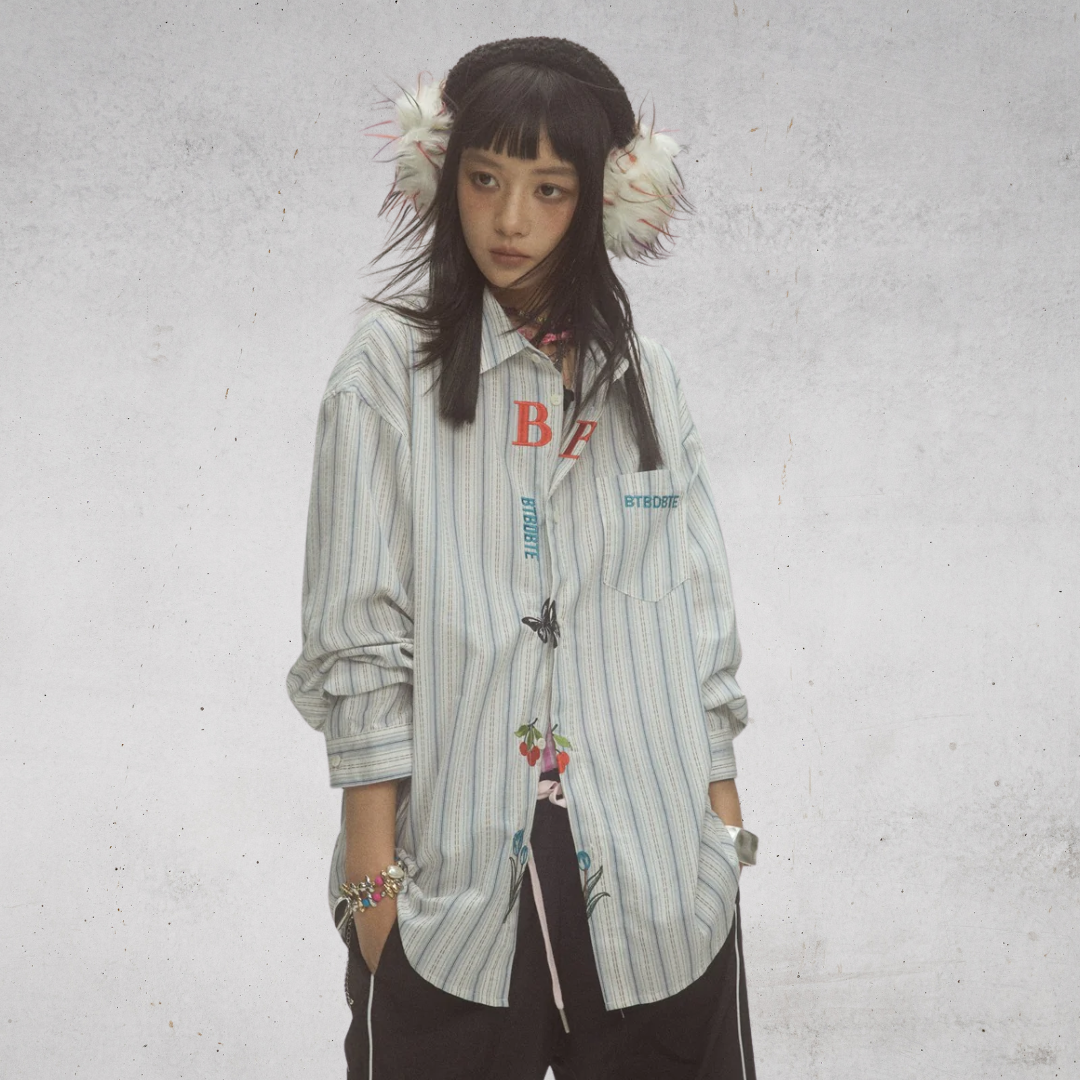 EMBROIDERED STRIPE SHIRT（エンブロイダードストライプシャツ）