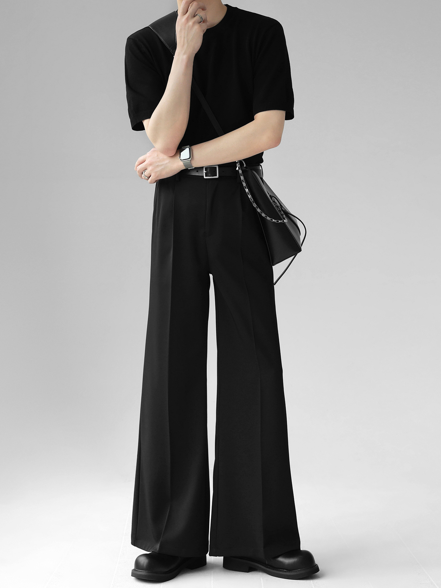 WIDE LEG BLACK SLACKS（ワイドレッグ ブラックスラックス）｜メンズ