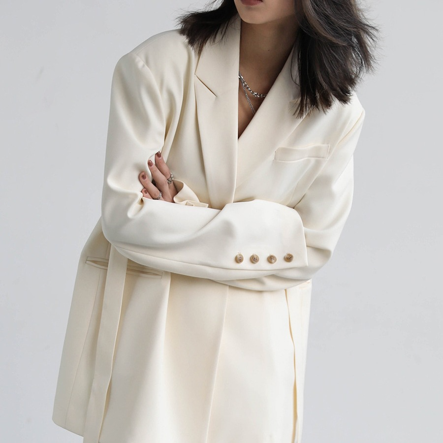 PLEATED HEM STAND COLLAR SET（裾プリーツ スタンドカラー ジャケット&パンツ）｜レディース Mira Gemini