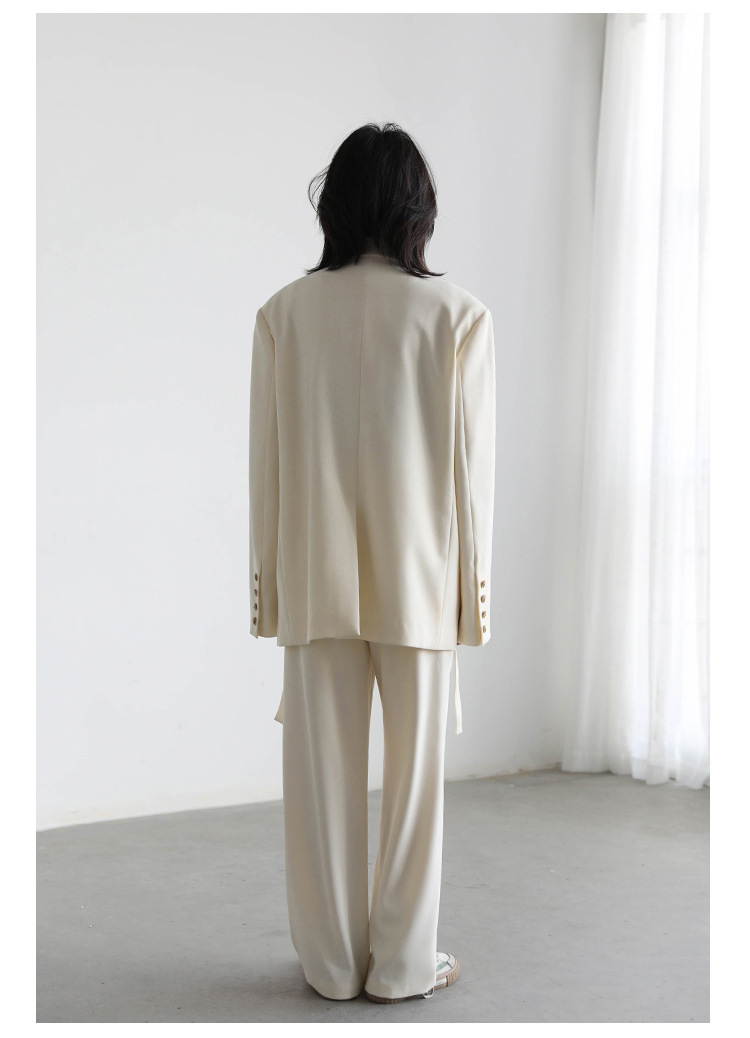 PLEATED HEM STAND COLLAR SET（裾プリーツ スタンドカラー ジャケット&パンツ）｜レディース Mira Gemini