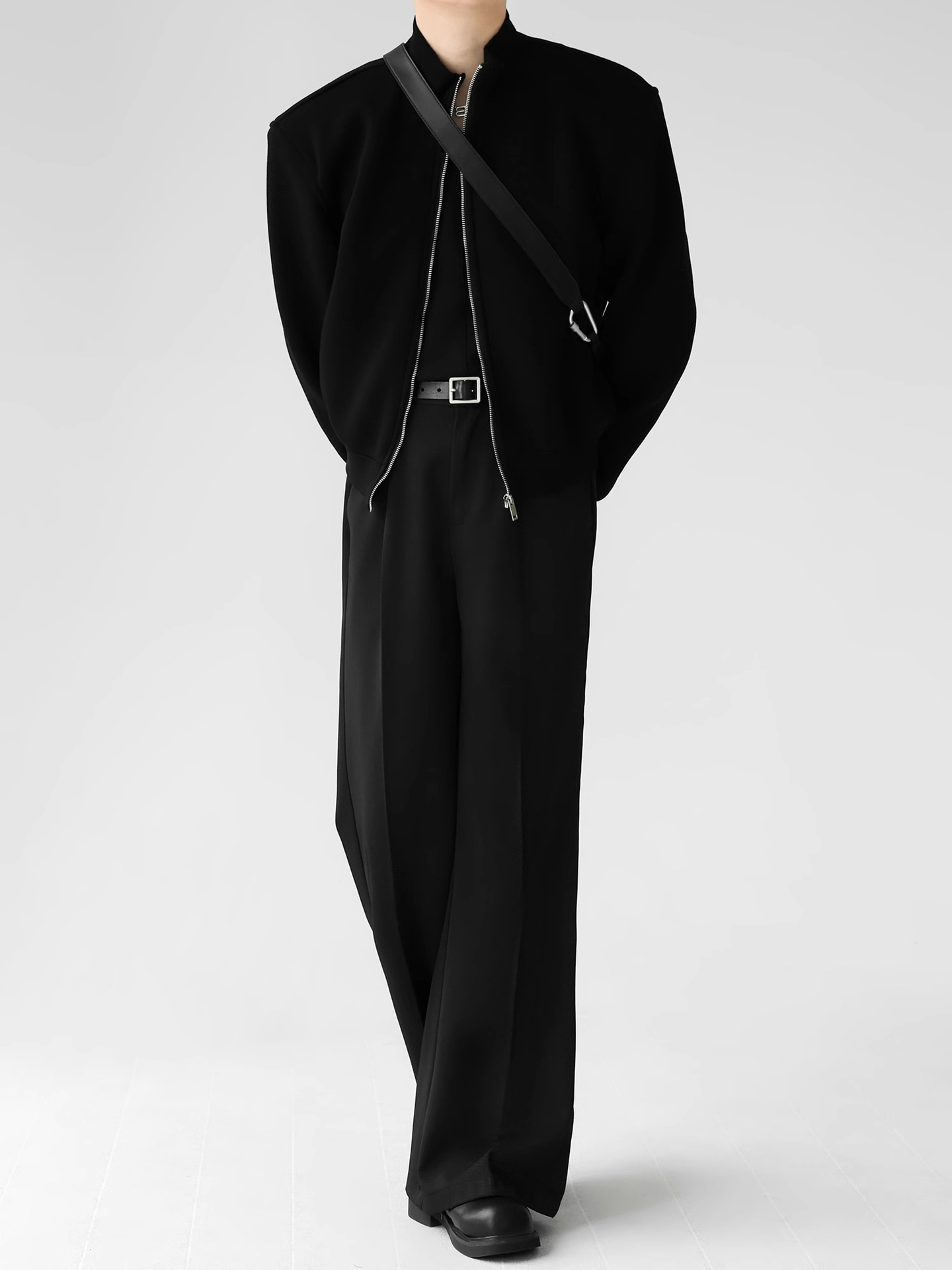 WIDE LEG BLACK SLACKS（ワイドレッグ ブラックスラックス）｜メンズ