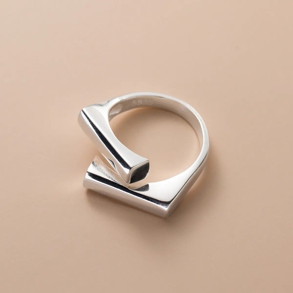 SQUARE SILVER RING Mira Gemini