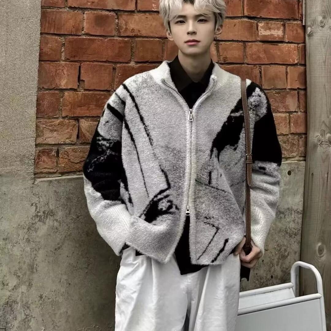 GRAPHIC STAND CARDIGAN（グラフィックスタンドカーディガン）