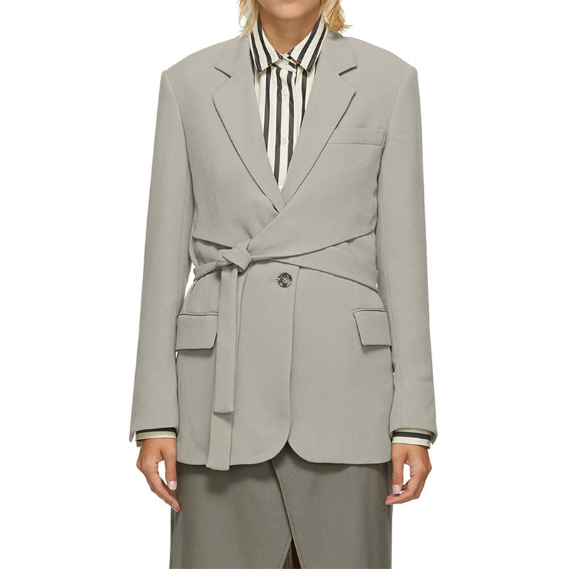 EUROPEAN DESIGN WAIST-FIT BLAZER BLOUSE（ヨーロピアンスタイル ウエストフィット ブラウスジャケット）｜レディース