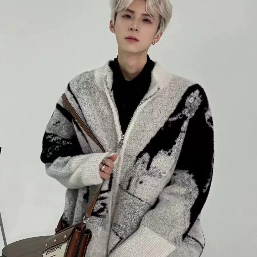 GRAPHIC STAND CARDIGAN（グラフィックスタンドカーディガン）