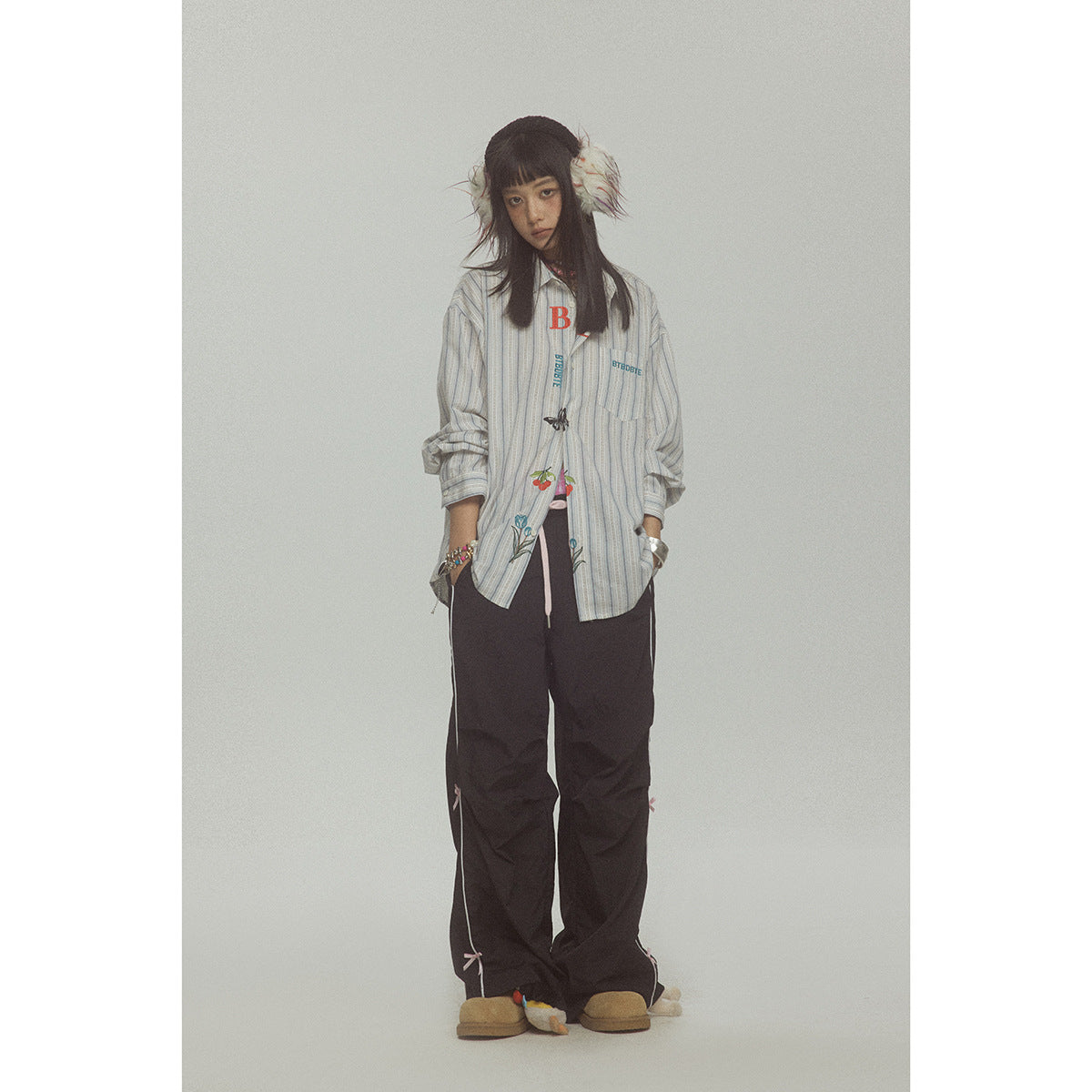 EMBROIDERED STRIPE SHIRT（エンブロイダードストライプシャツ）