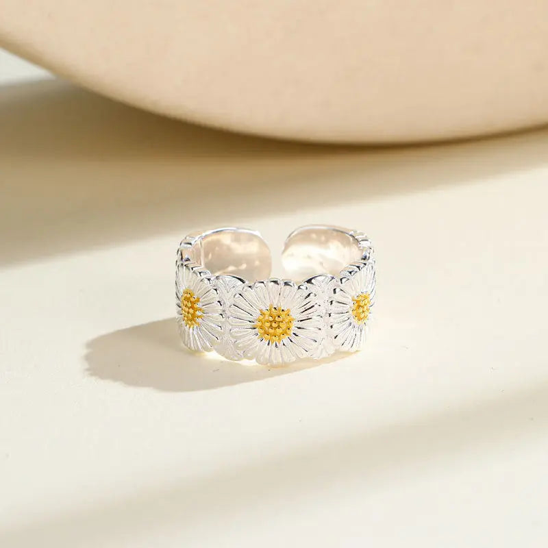 DAISY SILVER RING Mira Gemini